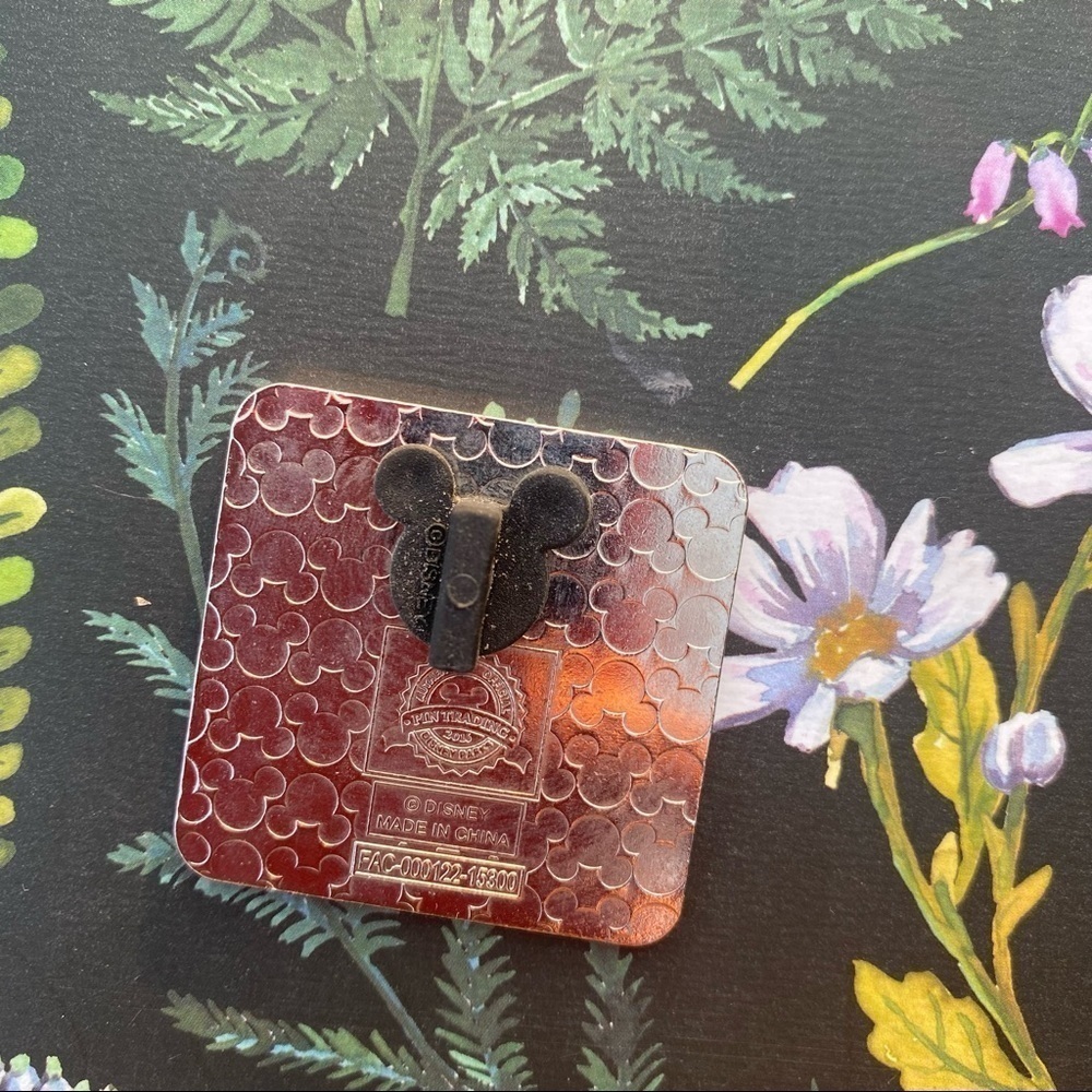 🍄 Australia Pin - Picture 2 of 2